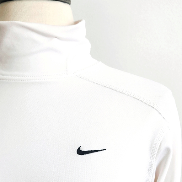 Nike Dry Fit, Long Sleave, Training, Moisture Wicking, Track & Field - Picture 5 of 5